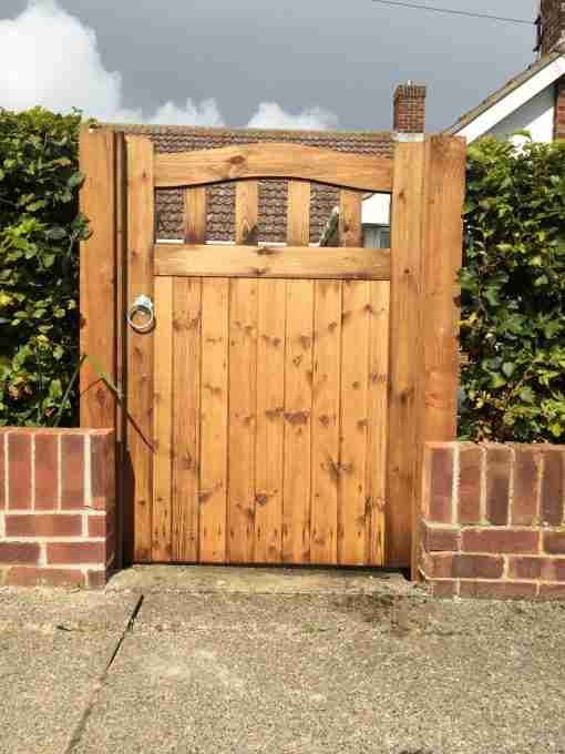 Colne Valley Slattet Bow Top Tarmec and Croft fencing and gates 01787 22488