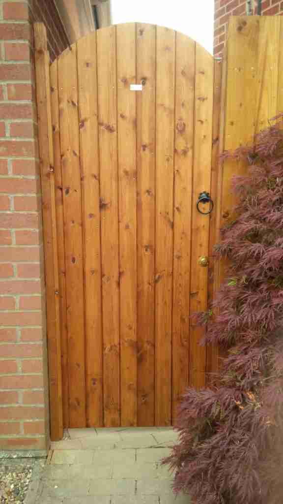 Halstead TGV Clad arch top side gate Tarmec and croft fencing and Gates 01787 224848
