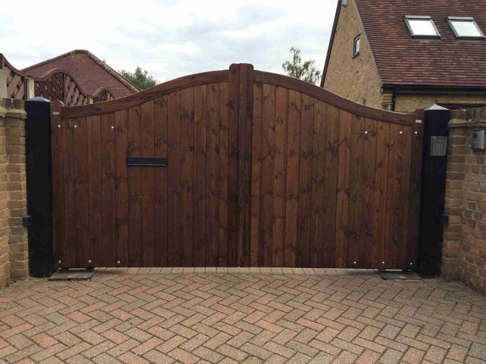 Essex Driveway Gate Tarmec & Croft