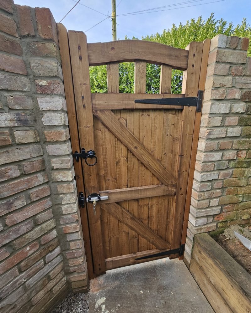 Colne Valley Softwood Side Gate rear photo