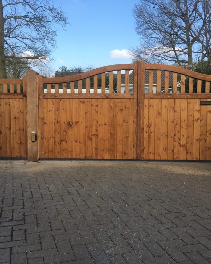 Colne Valley with straight Top Side Gate