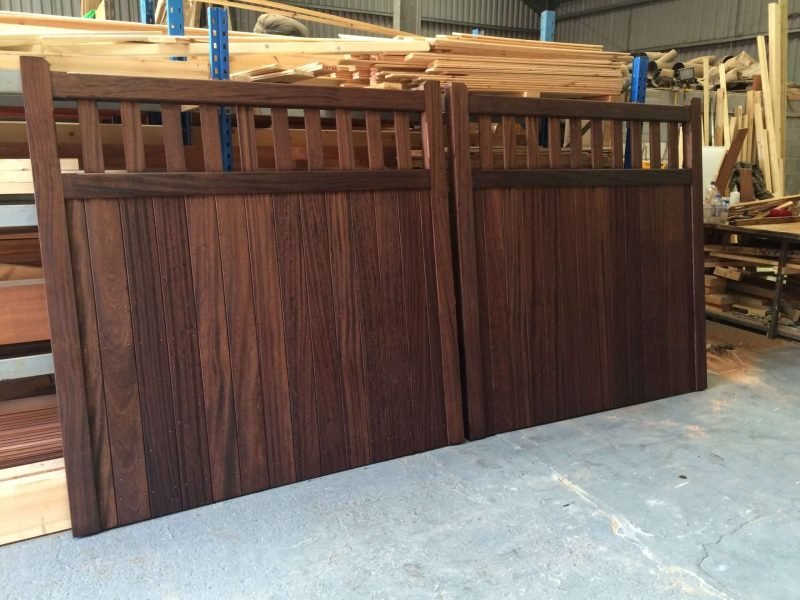 East Anglia hardwood driveway gates