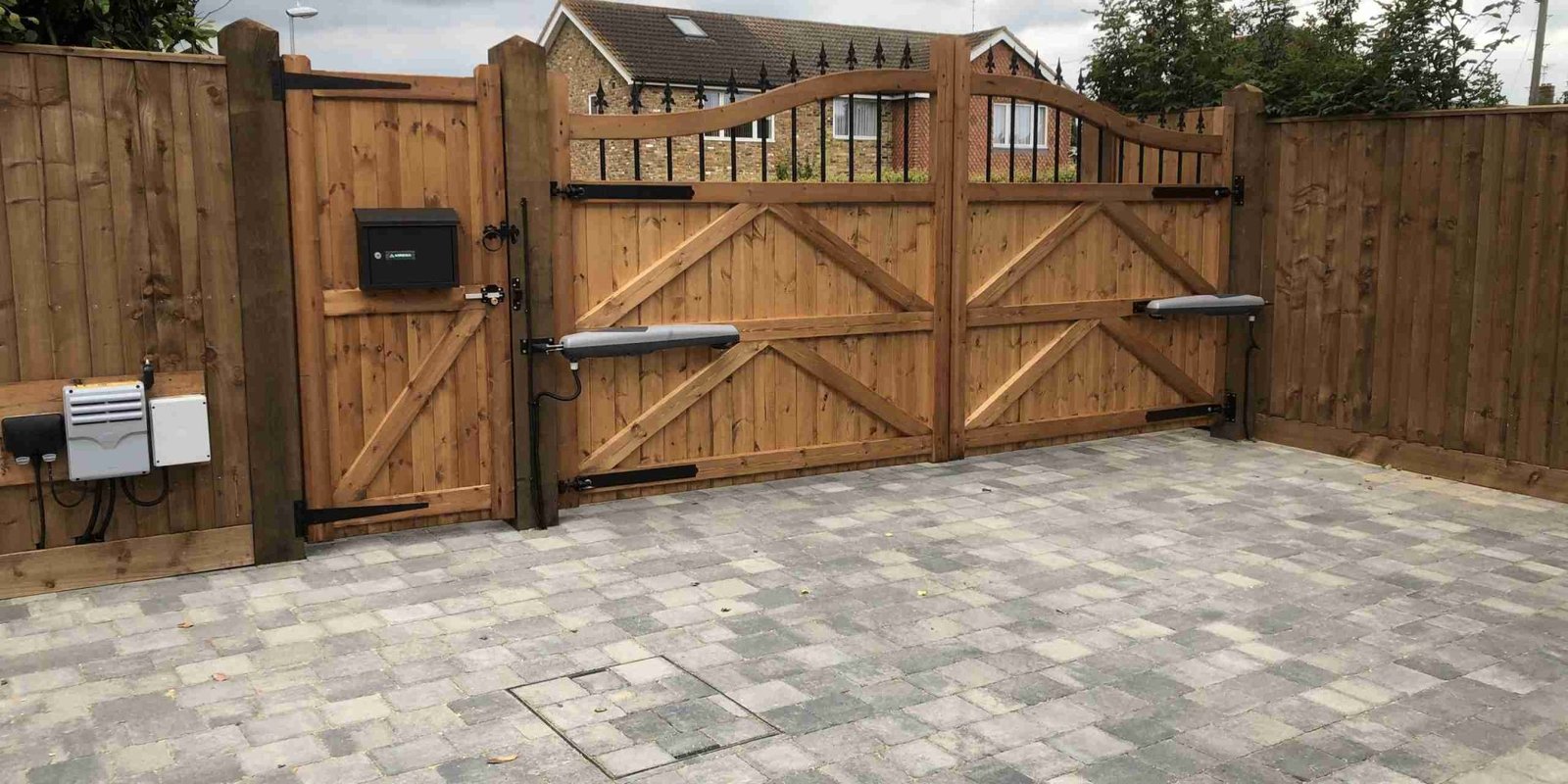 Sapele straight top gates with pedestrian access Tarmec and Croft (3)