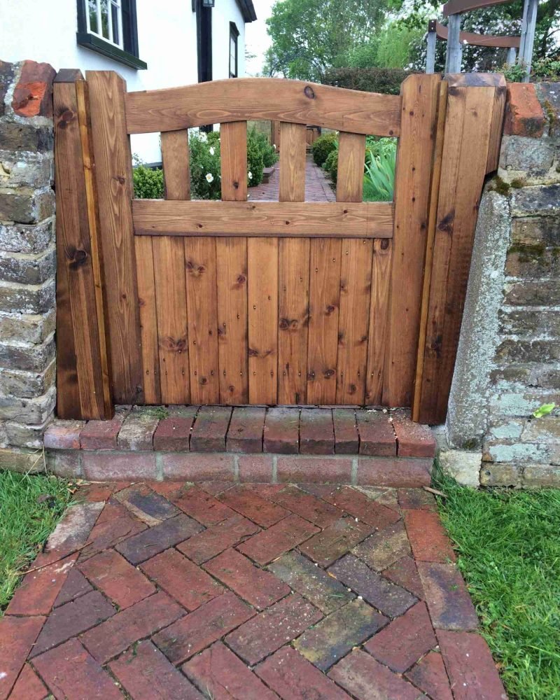 Small side Gate Colne Valley Tarmec and Croft fencing and gates 01787 224848