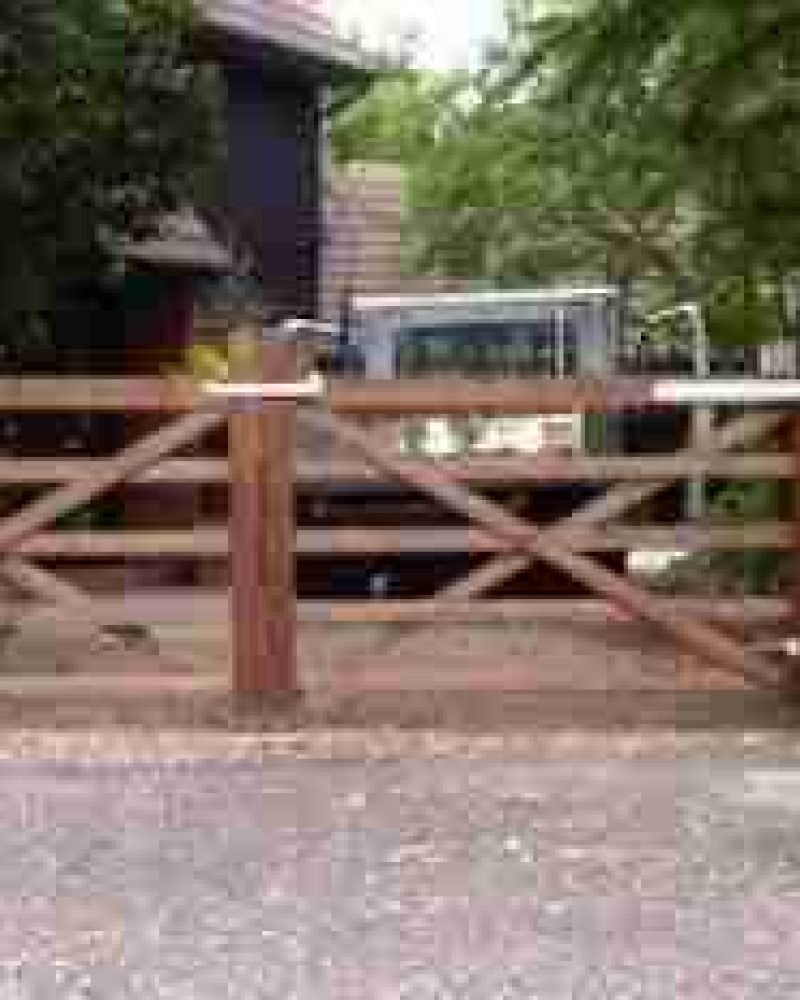 Tiptree 5 bar gates in driveway 01787 224848